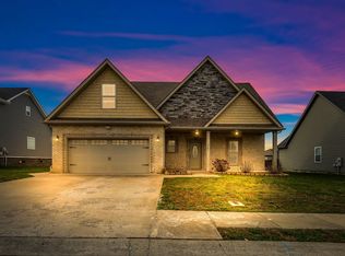 222 Ledina Ct, Clarksville, TN 37043