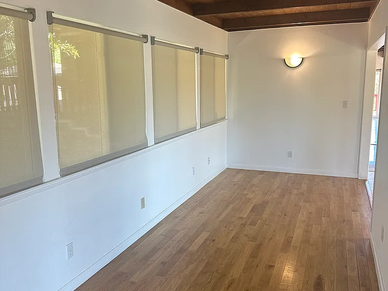 18 Pepper Way — Photo 37