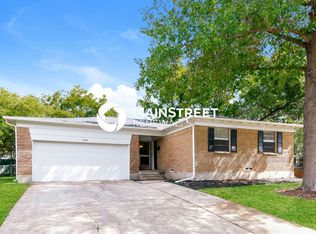 414 Crusader Dr, Dallas, TX 75217