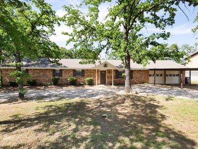818 Country Club Rd, Bowie, TX, 76230