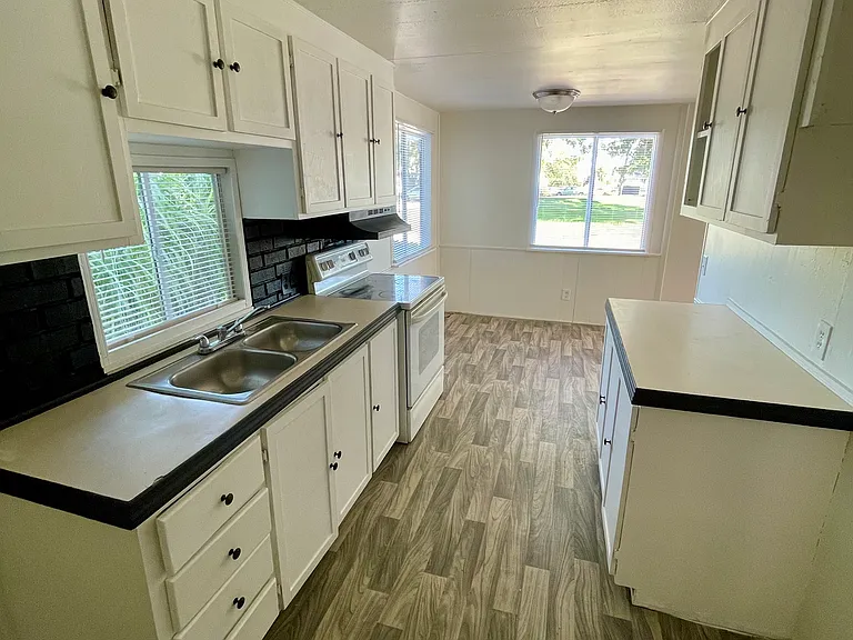 16867 Portner Rd #6 — Photo 4
