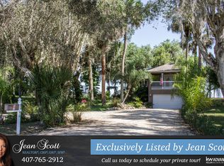 3590 Lake Harney Cir, Geneva, FL 32732