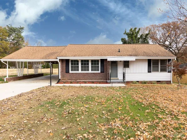 1612 Blackwood St, Gastonia, NC 28052