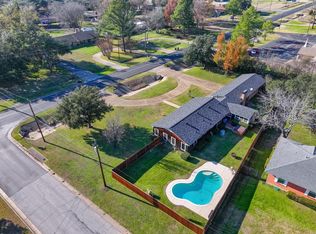 1102 Griffith Ave, Terrell, TX 75160