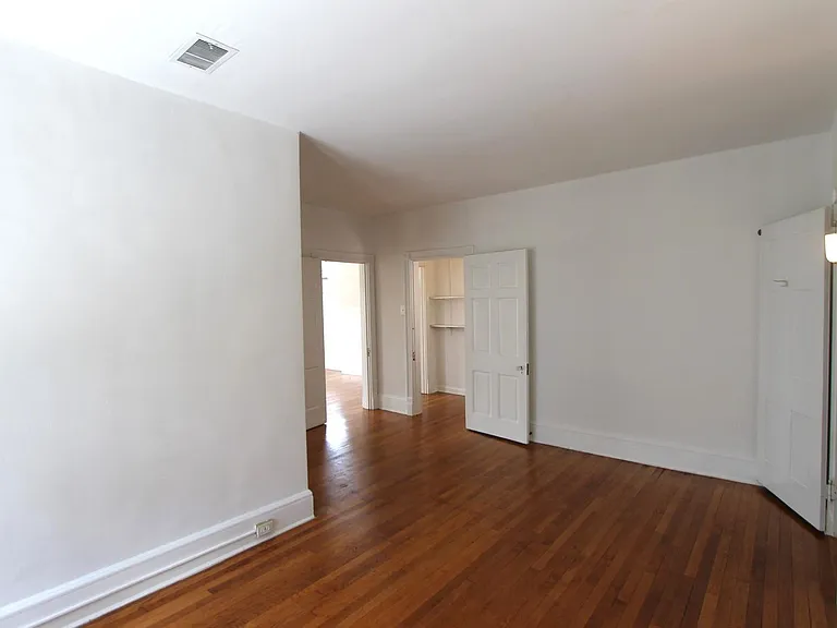 6333 Greene St — Photo 32