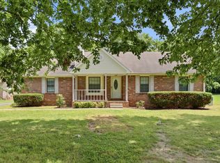 10044 Roanoke Dr, Murfreesboro, TN 37129