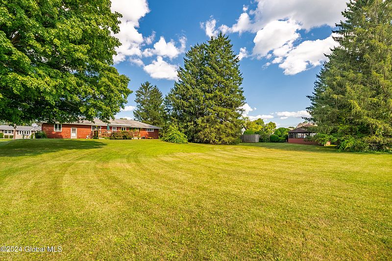 5th image of 9 Kniskern Avenue
