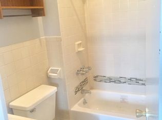 264 Broadway, Newark, NJ 07104