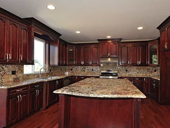 3rd image of 4644 S 148th St