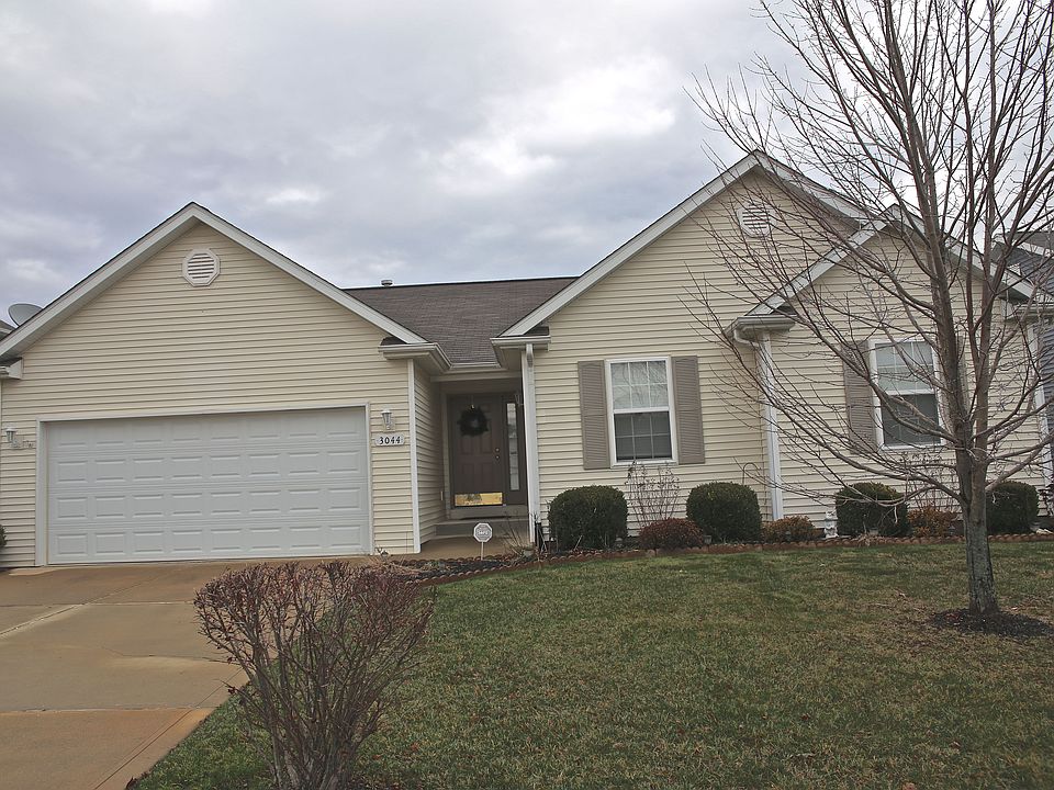 1st image of 3044 N Cantlin Dr