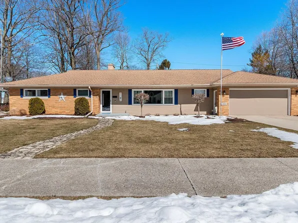 2224 Markham STREET, Manitowoc, WI 54220