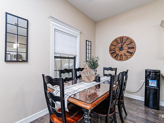 4th image of 2259 Woodlawn Dr