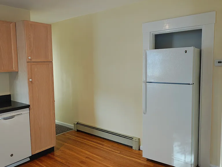121 Vernon St #A — Photo 8