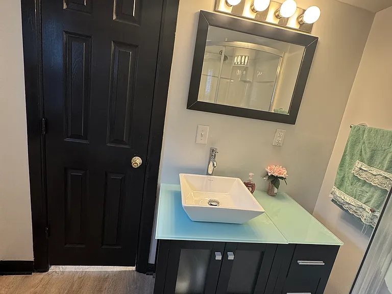 1st floor amazing bathroom
