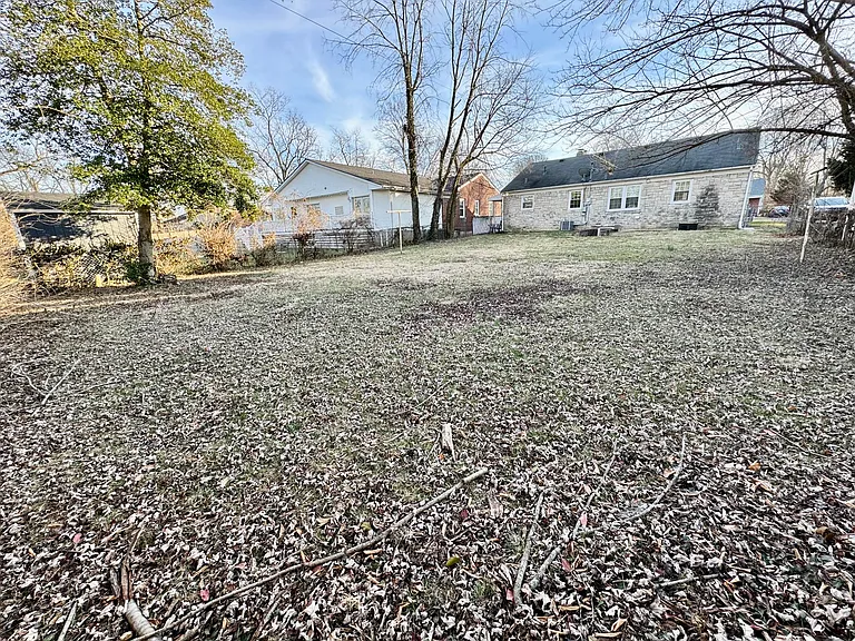 479 Stratford Dr — Photo 41
