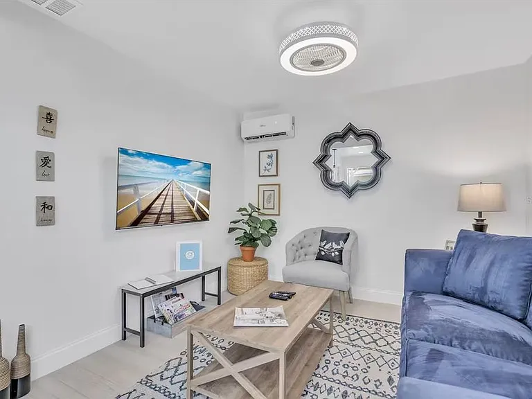 1317 Cocoanut Ave #B — Photo 11