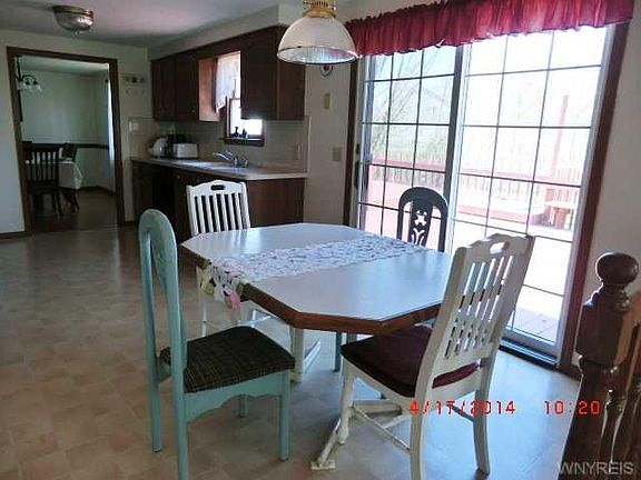 4th image of 8112 Red Clover Ave