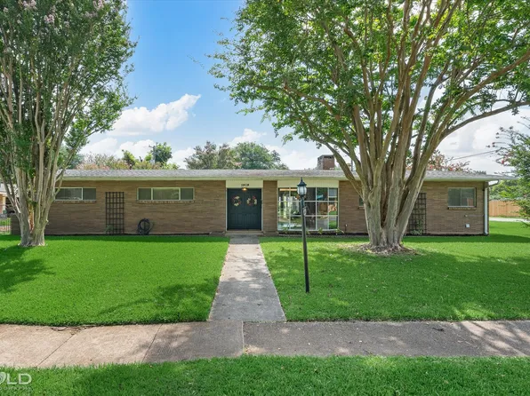 1919 Audubon Pl, Shreveport, LA 71105