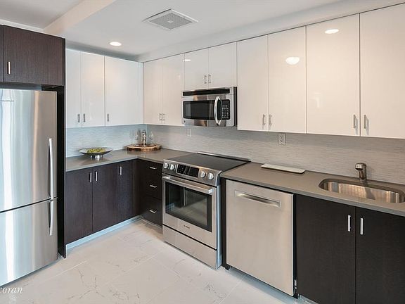 4th image of 189 Avenue C APT 4E
