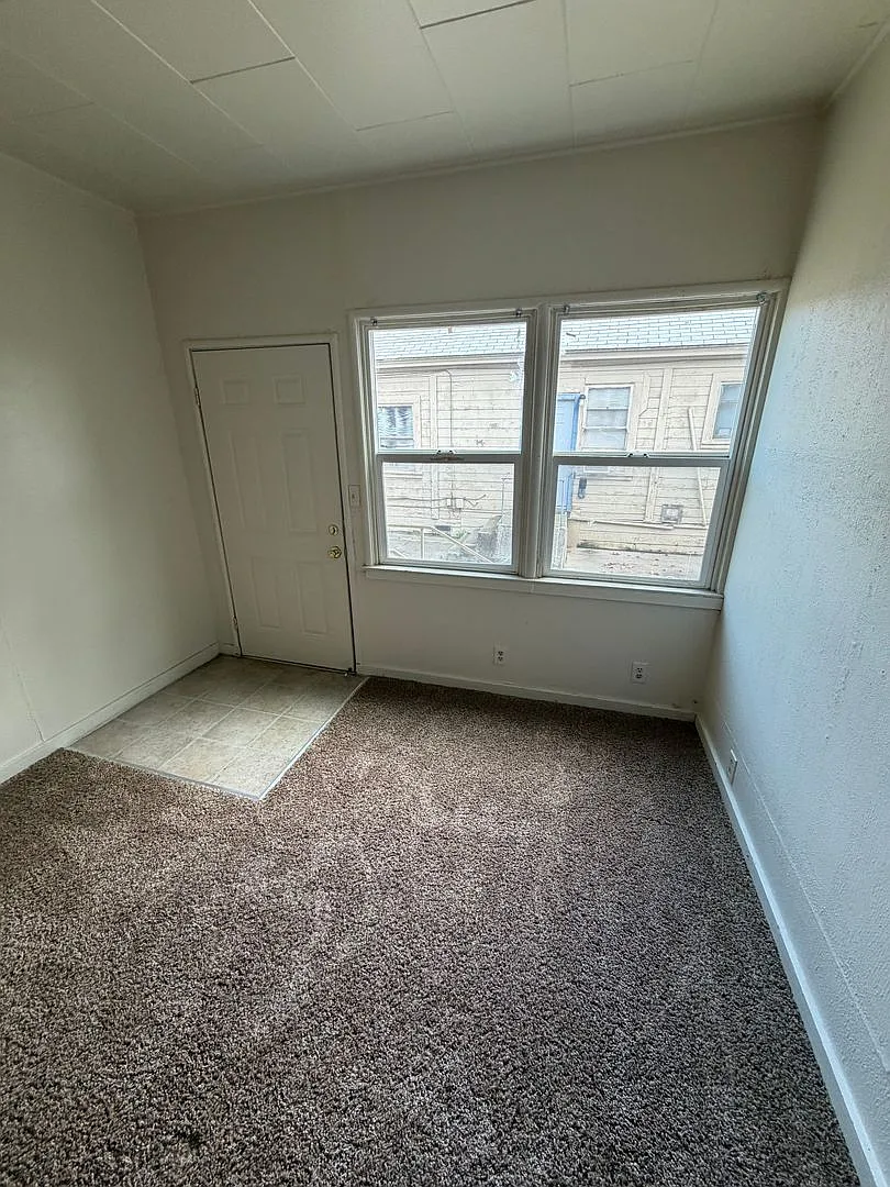 243w18th — Photo 3