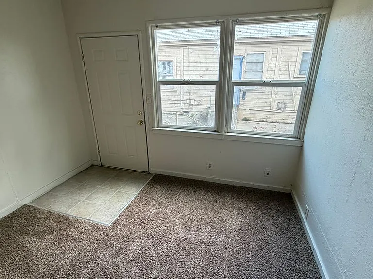 243 W 18th St #1-12 — Photo 14
