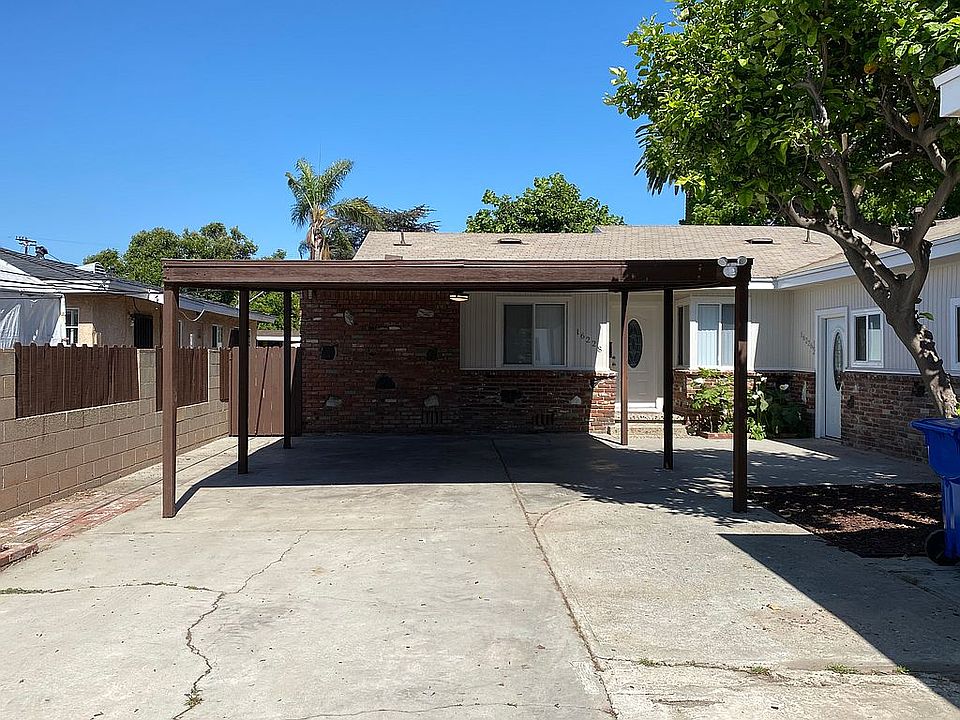 1st image of 16228 S Menlo Ave