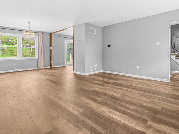 3rd image of 2929 Michelle Rd