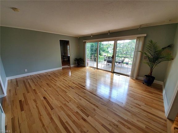 3rd image of 4620 Concord Dr