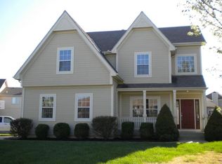 1104 SW Sunflower Dr, Lees Summit, MO 64081