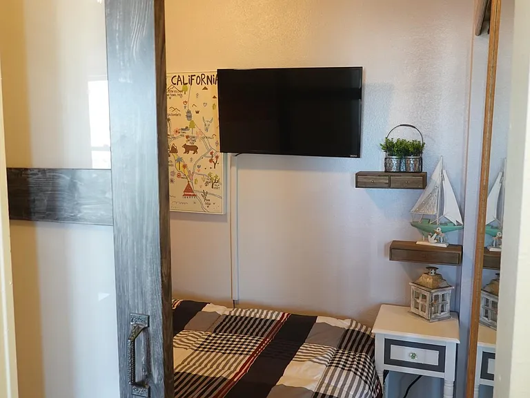 325 W 3rd St #508 — Photo 12