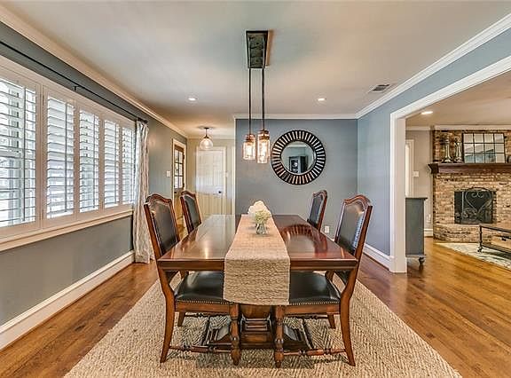 5th image of 10522 Royalwood Dr