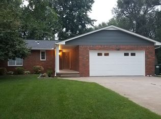 4705 Pin Oak Rd, Hutchinson, KS 67502
