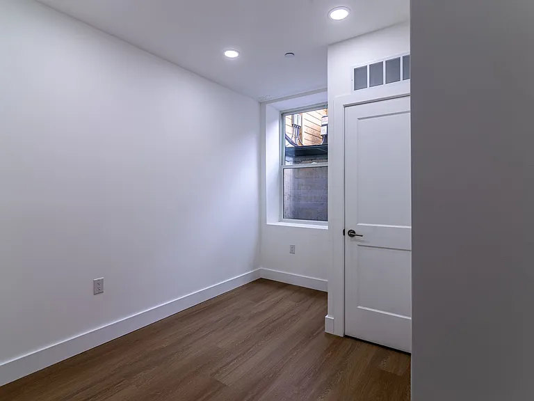 137 E Cumberland St #B — Photo 23