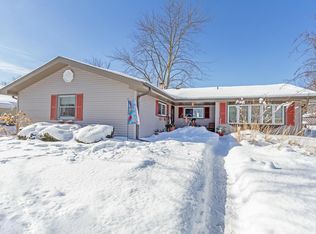 840 Western St, Hoffman Estates, IL 60169