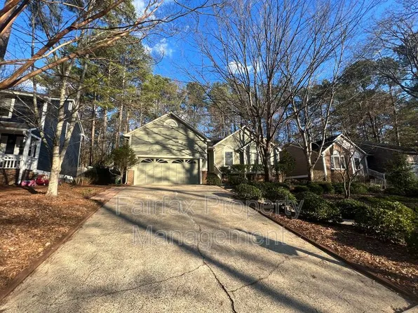 404 Tripp Farm Rd, Chapel Hill, NC 27516