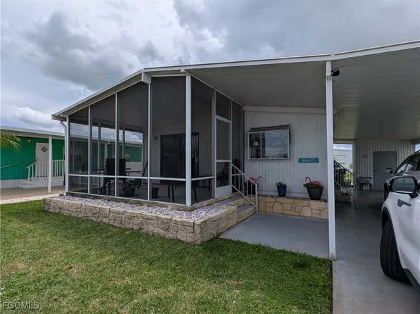 3390 Galaxy Way, North Fort Myers, FL 33903