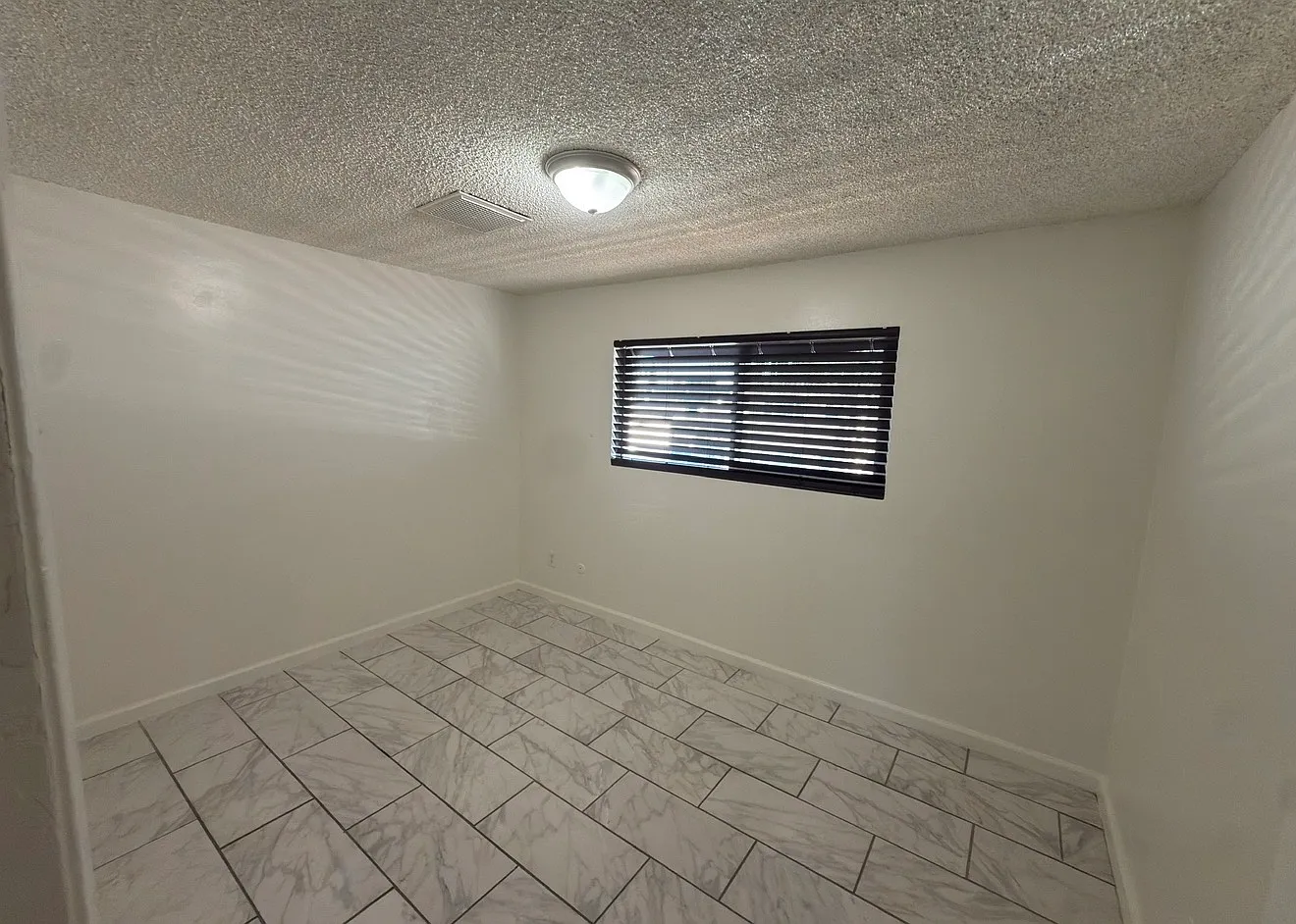 1 bed, 840 sqft, $1,250 — Photo 2