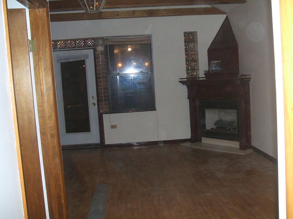1st image of 940 N Noble Street # Fl 2nd