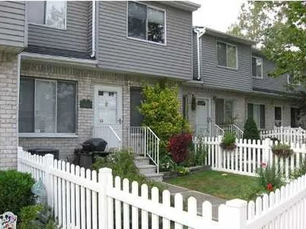 1032B Rathbun Ave, Staten Island, NY 10309