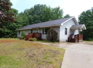 4121 E Porter Rd, Fruitport, MI 49415