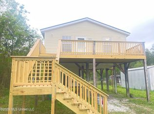 10055 Peach Tree Dr, Bay Saint Louis, MS 39520