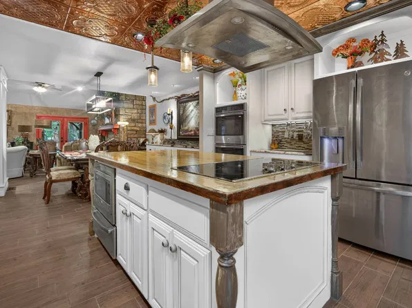 2809 Castlewood Dr, Norman, OK 73072