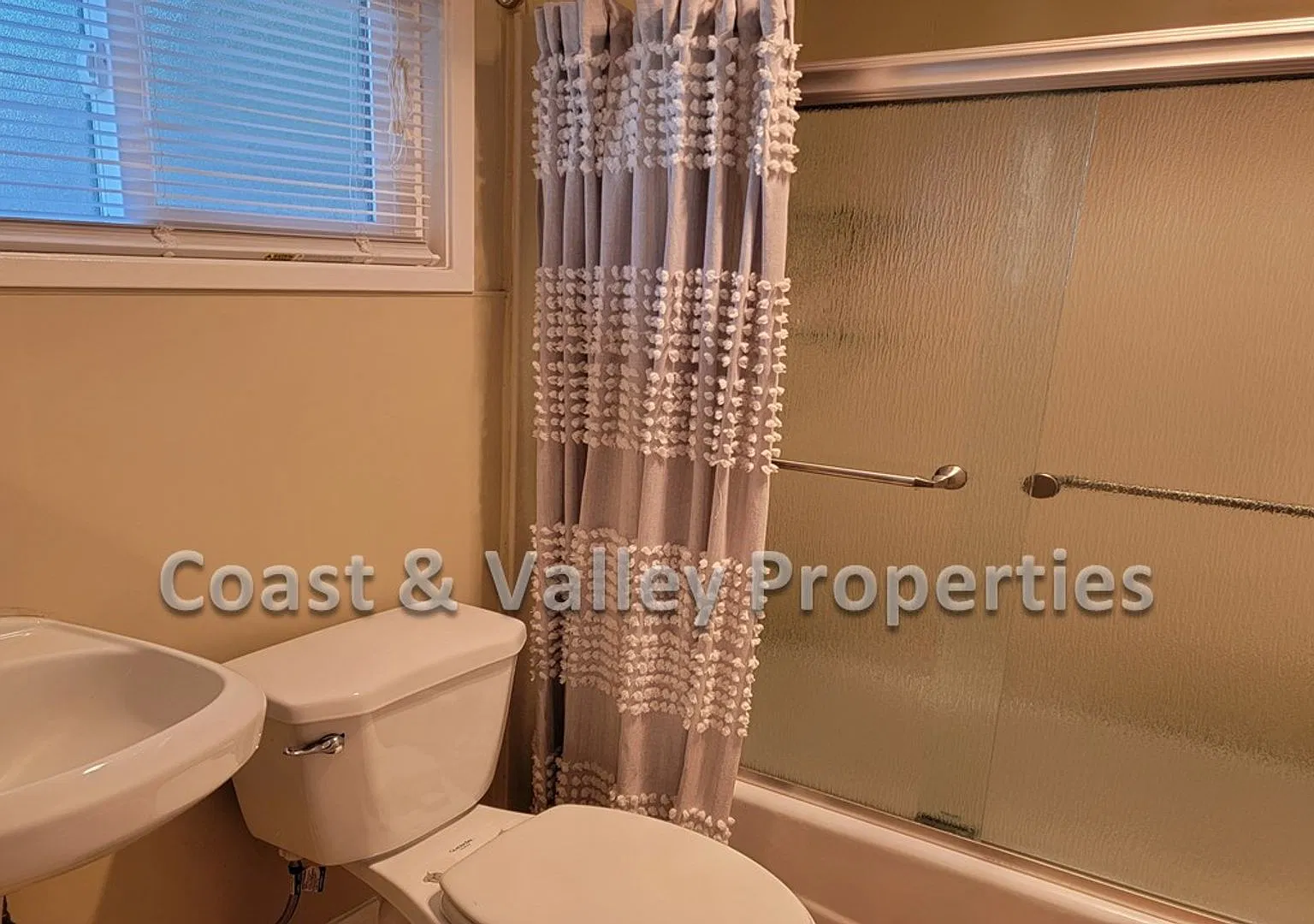 218 Wildwood Way, Salinas, CA 93908 — Photo 3