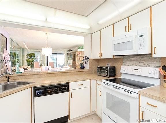 2nd image of 7465 Fairfax Dr #305