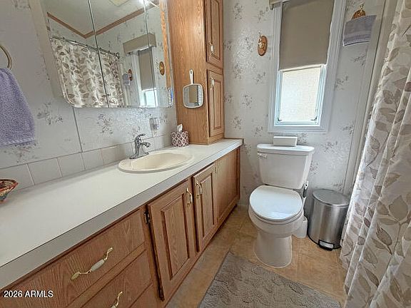 4th image of 1371 E 4TH Avenue #52