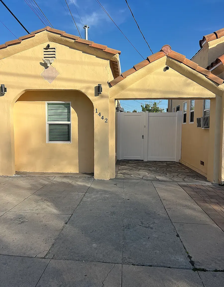 1 bed, 400 sqft, $1,650 — Photo 1