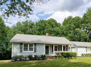 1008 White Hill School Rd, Commerce, GA 30529