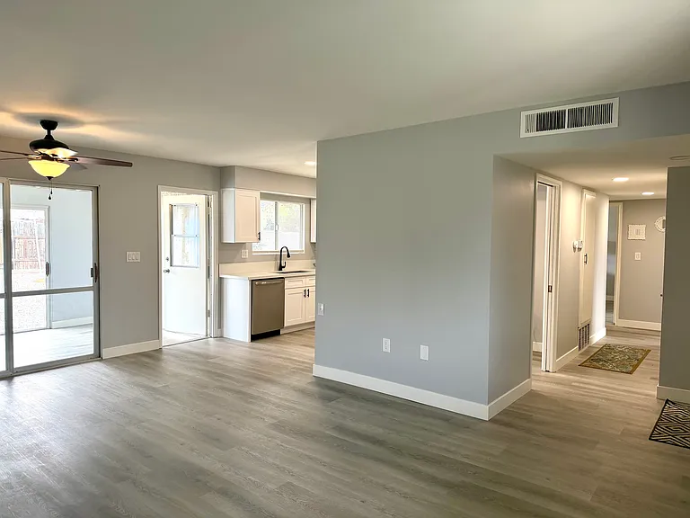 26090 Portrush Dr — Photo 10