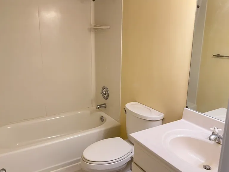 203 Yoakum Pkwy #611 — Photo 13