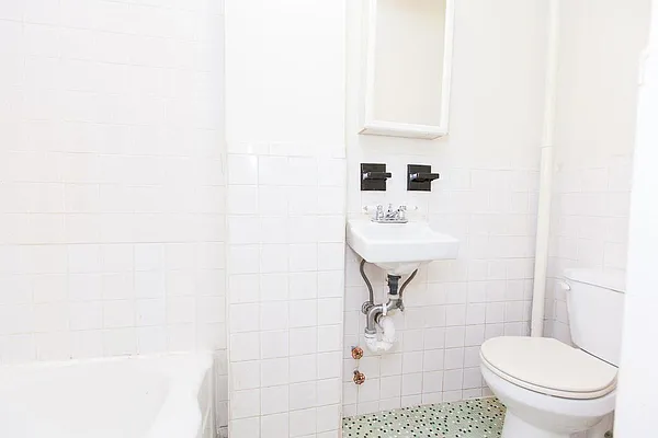 Rented by Voro NYC | media 22